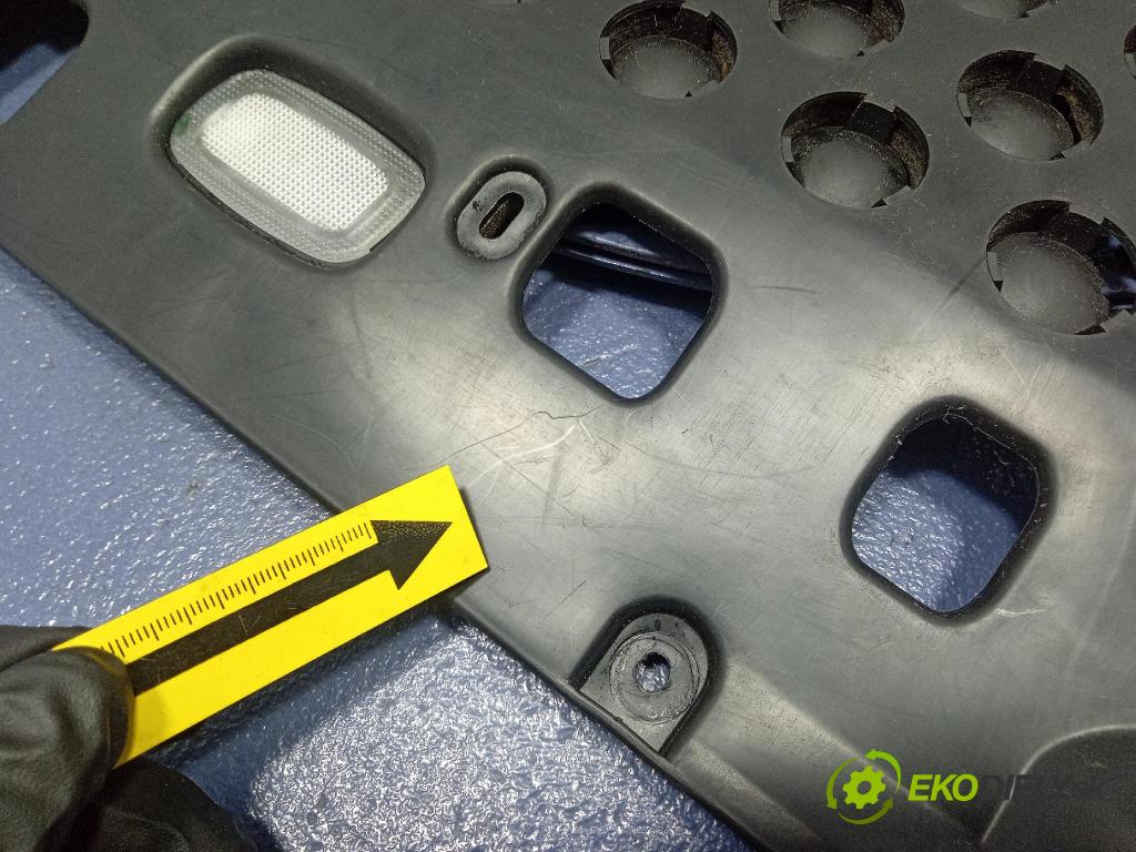 Mercedes S-klasa 2011 kryt Plast: Interiéry: A2216800236