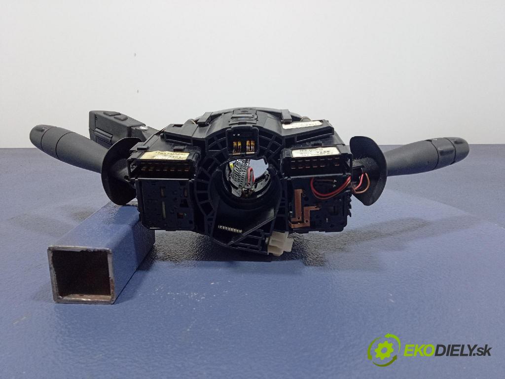 Renault Vel satis 2003 prepínač Komplex: 8200002461