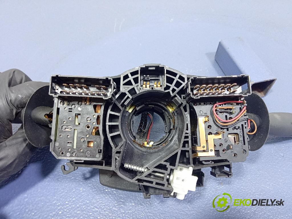 Renault Vel satis 2003 prepínač Komplex: 8200002461