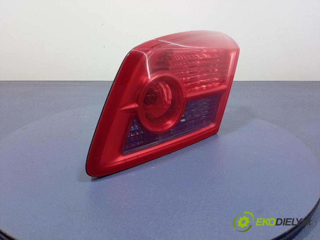 Renault Vel satis 2003 svetlo / reflektor zad Prava: Vnútri: 8200014363
