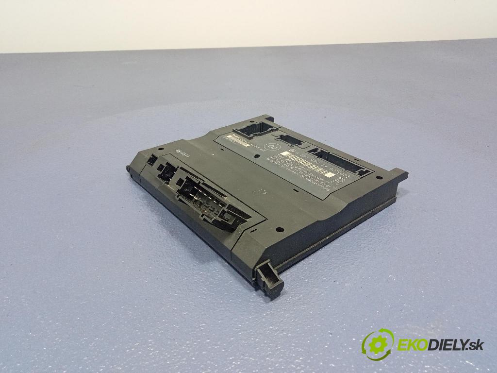 Mercedes S-klasa 2011 riadiaca jednotka Sedadlo: A2218707493