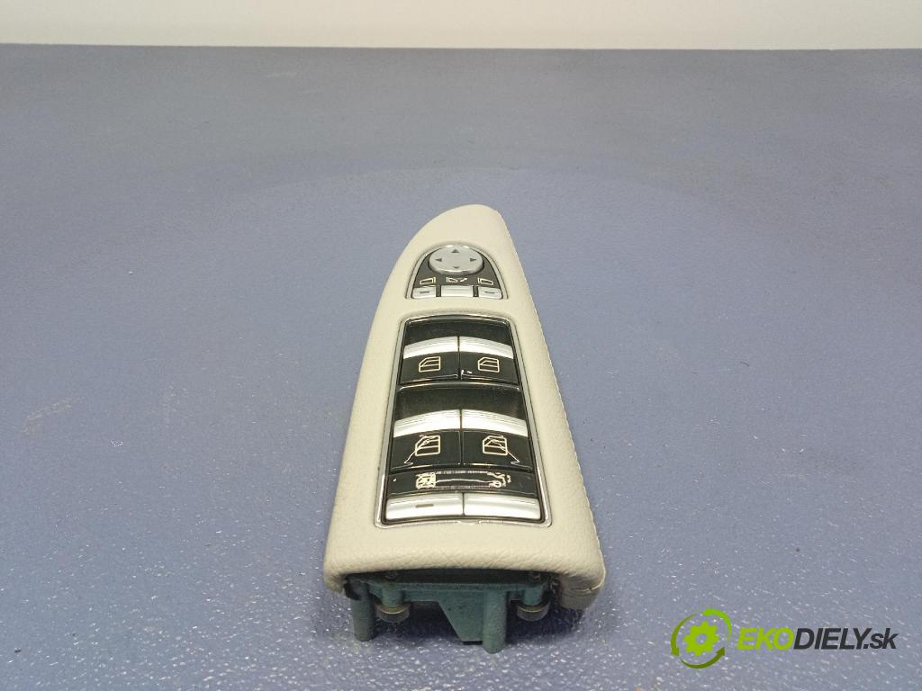 Mercedes S-klasa 2011 prepínač Okná: A2218215051