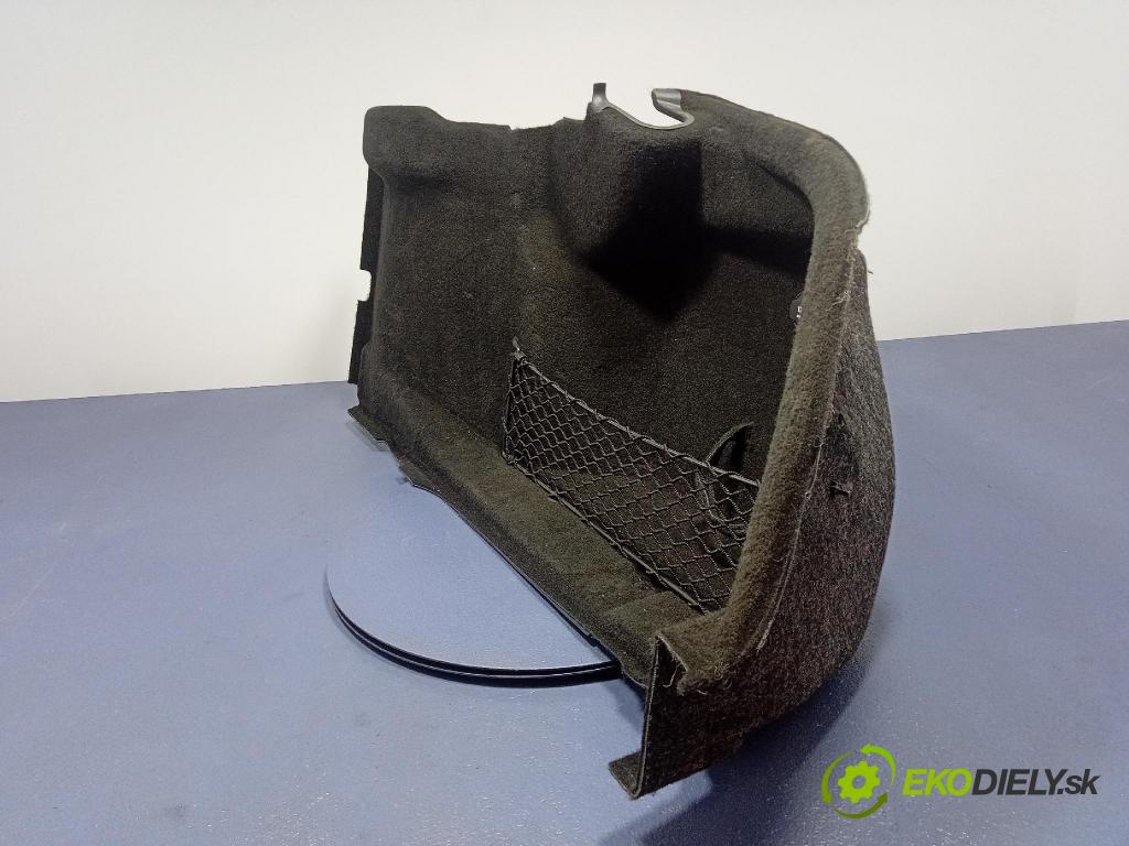 Mercedes S-klasa 2011 Čalounictví: kufra: