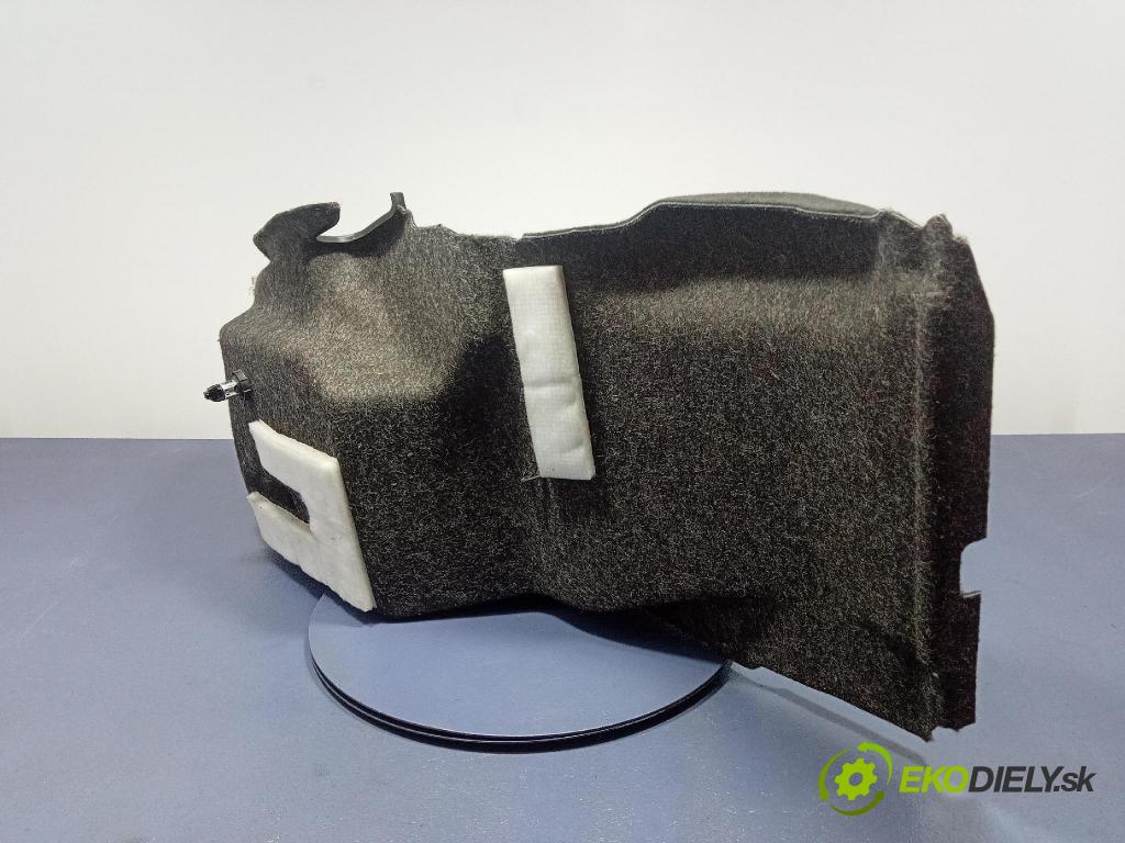 Mercedes S-klasa 2011 Čalounictví: kufra: 