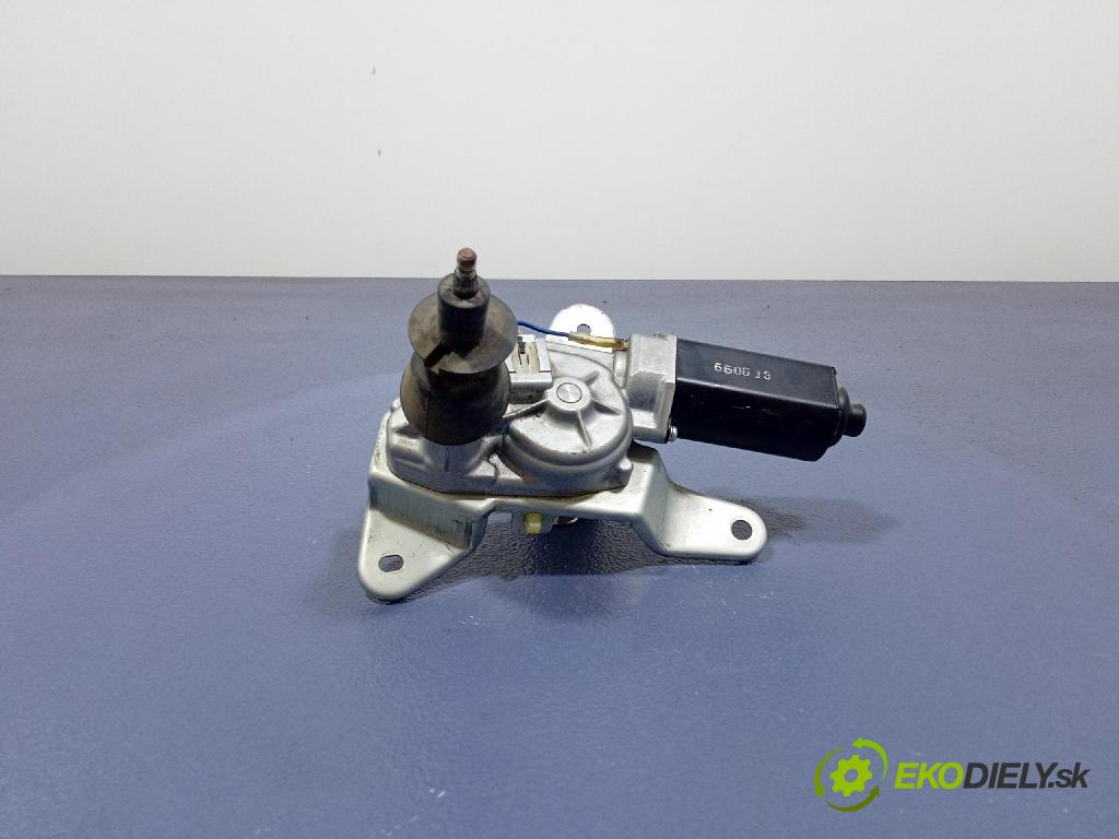 Honda Jazz 2005 motor: Stierače: zad