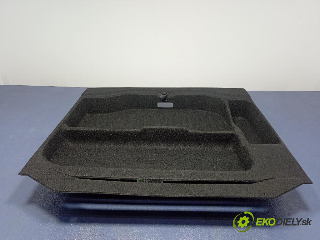 Mercedes S-klasa 2011 koberec do auta A2216901441