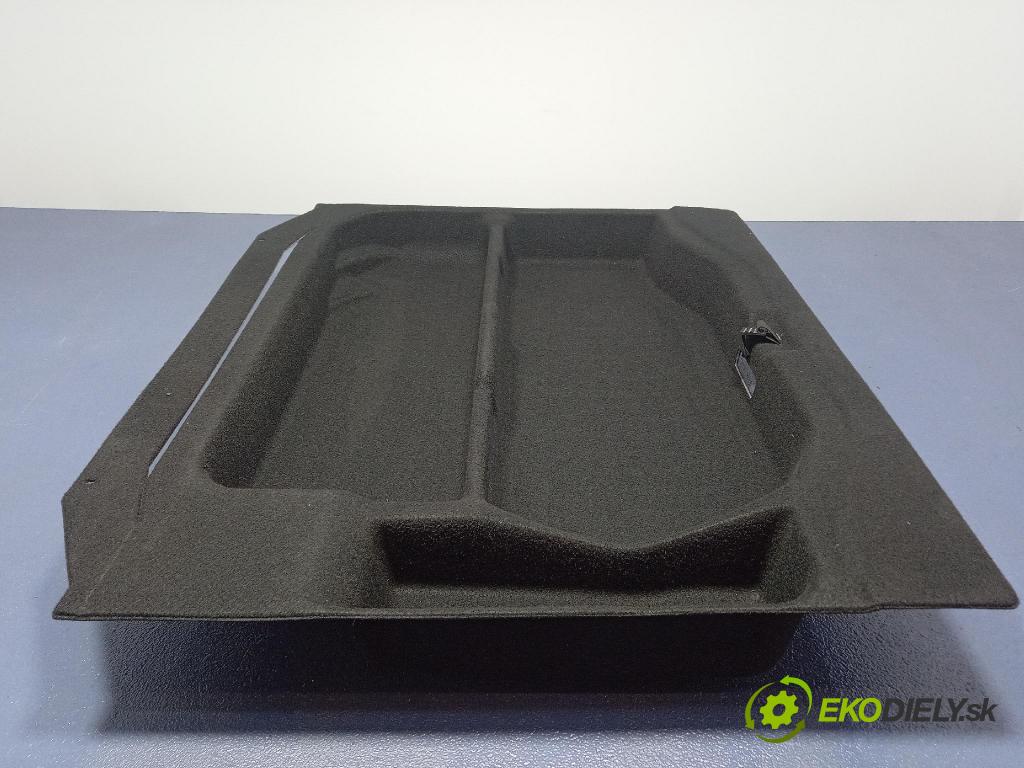 Mercedes S-klasa 2011 koberec do auta A2216901441