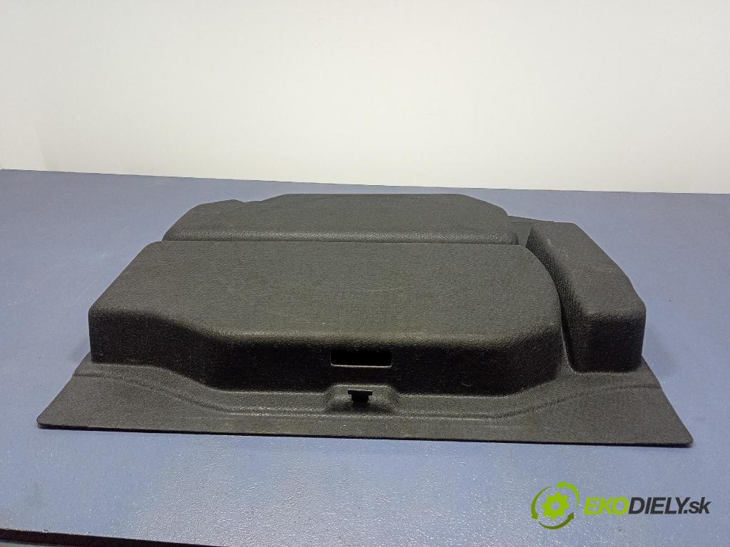 Mercedes S-klasa 2011 koberec do auta A2216901441