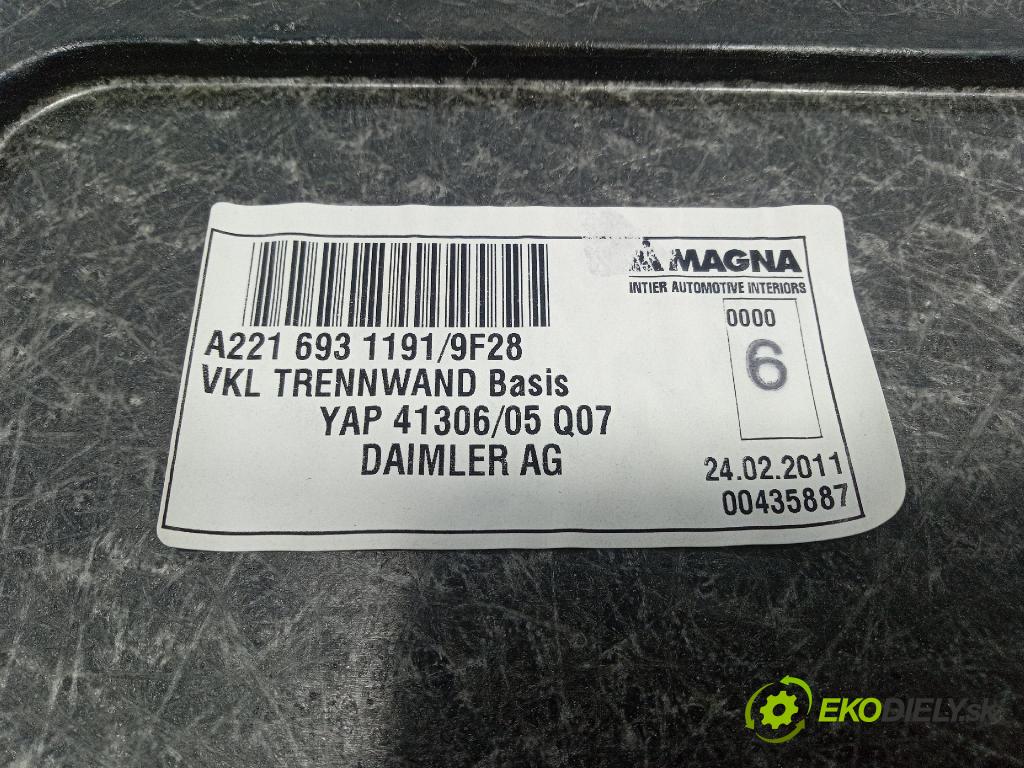 Mercedes S-klasa 2011 koberec do auta A2216931191