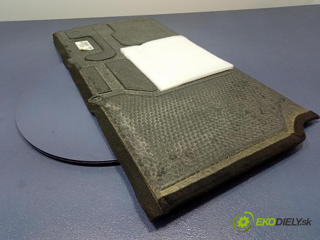 Mercedes S-klasa 2011 koberec do auta A2216931191