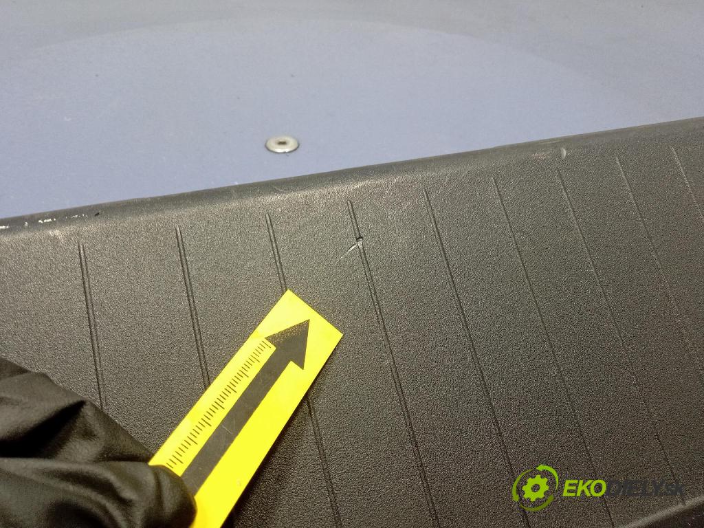 Mercedes S-klasa 2011 lišta kufra: A2216900041