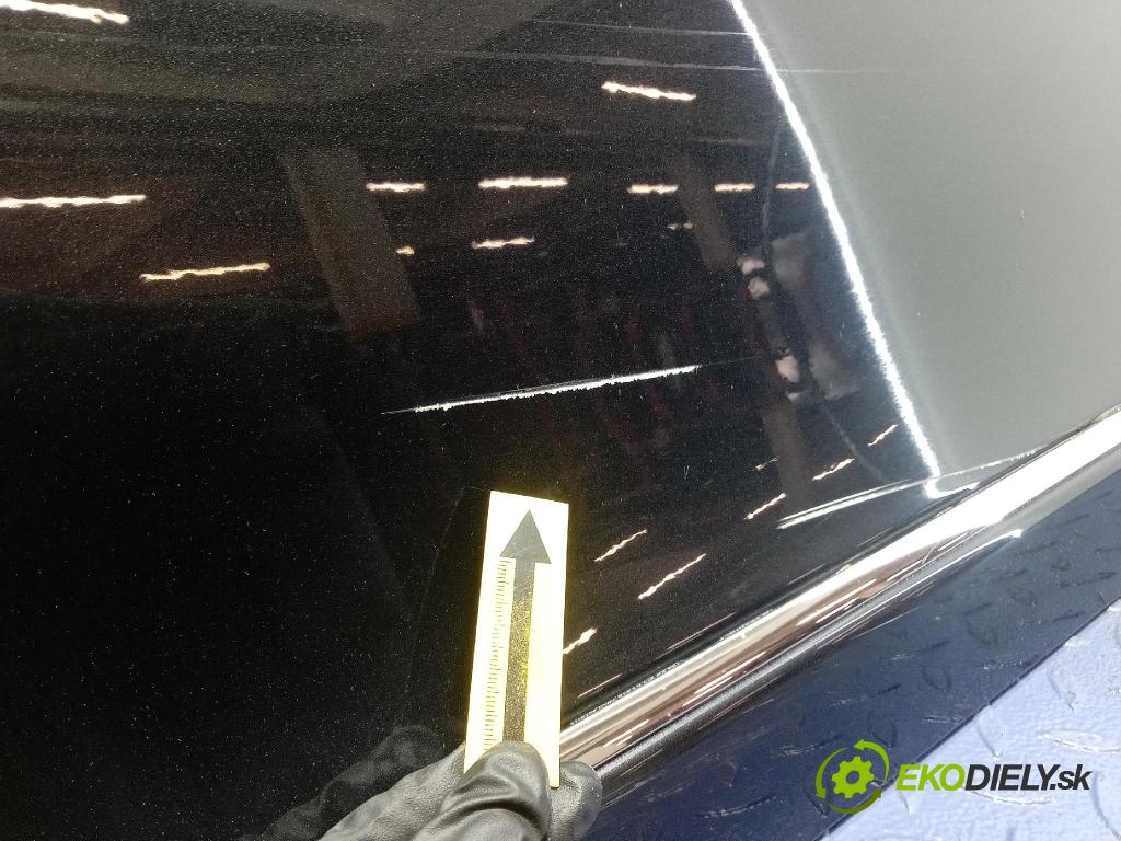 Mercedes S-klasa 2011 dvere zad Vľavo: