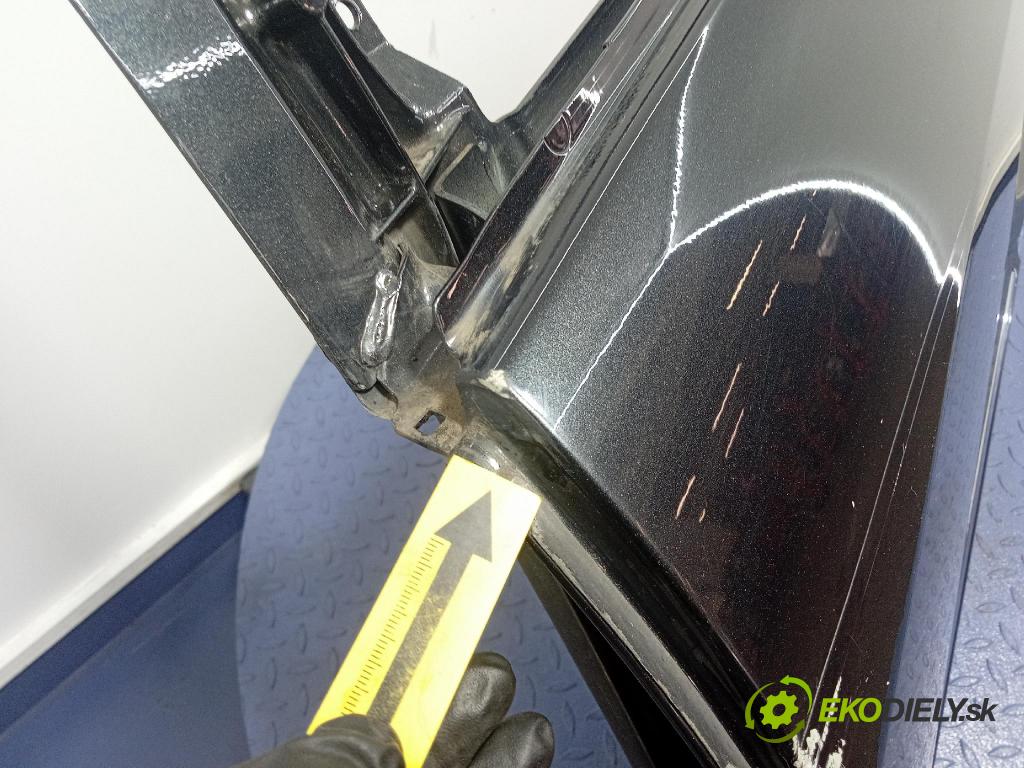 Mercedes S-klasa 2011 dvere zad Vľavo: