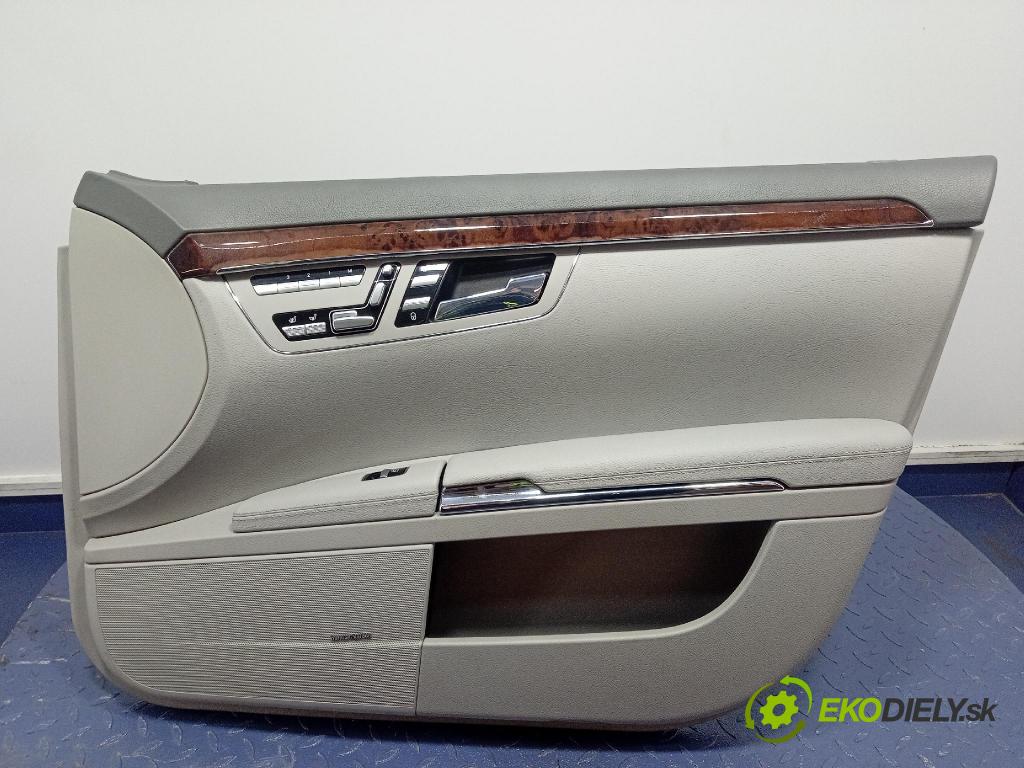 Mercedes S-klasa 2011 Čalounictví: dvere Predné Prava:
