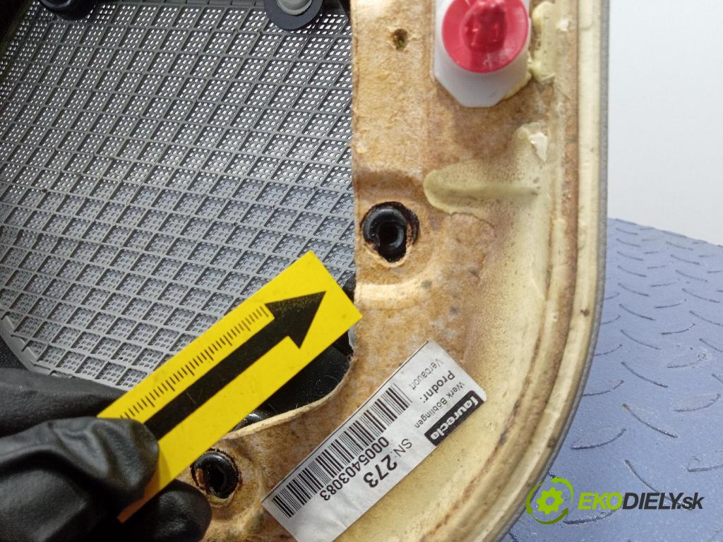 Mercedes S-klasa 2011 Čalounictví: dvere Predné Prava: