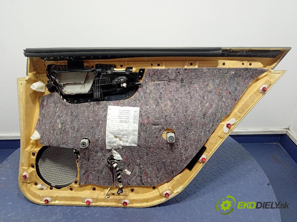 Mercedes S-klasa 2011 Čalounictví: dvere zad Prava: