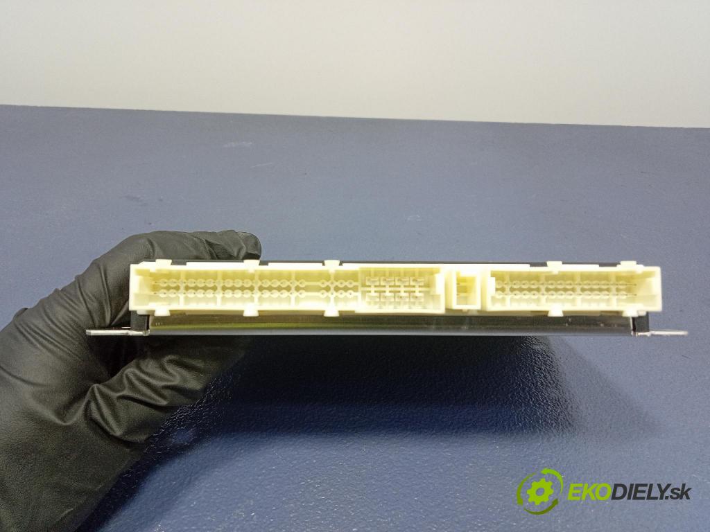 Mercedes S-klasa 2011 riadiaca jednotka A2219005503