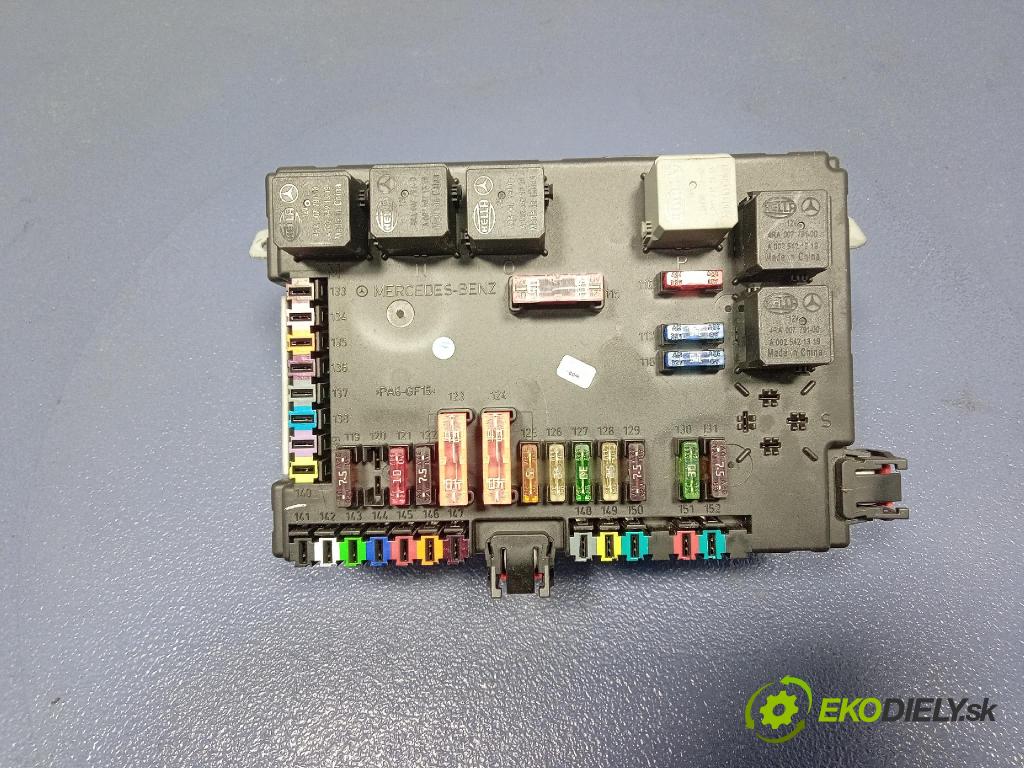 Mercedes S-klasa 2011 skrinka Poistky: A2219006902