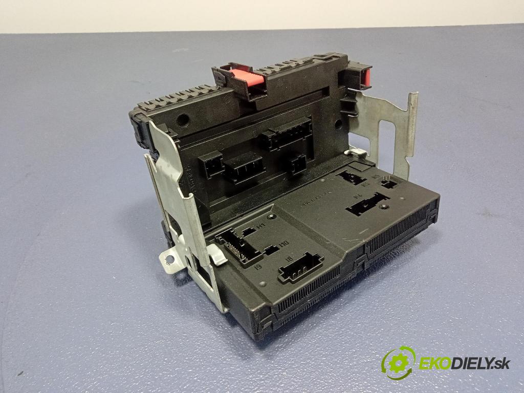 Mercedes S-klasa 2011 skrinka Poistky: A2219006902