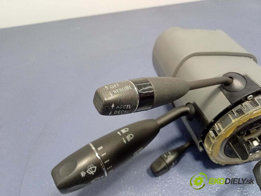 Mercedes S-klasa 2011 prepínač Komplex: A2215404501