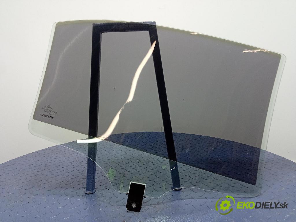 Mercedes S-klasa 2011 sklo dvere zad ľavé 