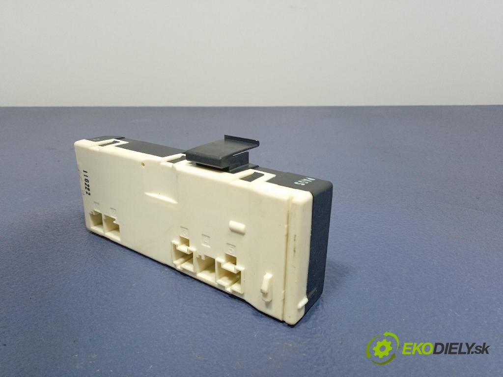 Mercedes S-klasa 2011 riadiaca jednotka A2218703995