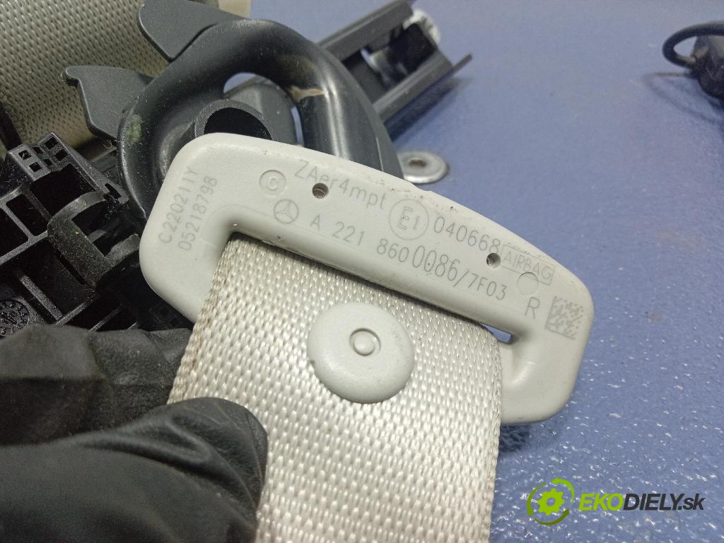 Mercedes S-klasa 2011 Pásy: Bezpečnosť: x A2218600086