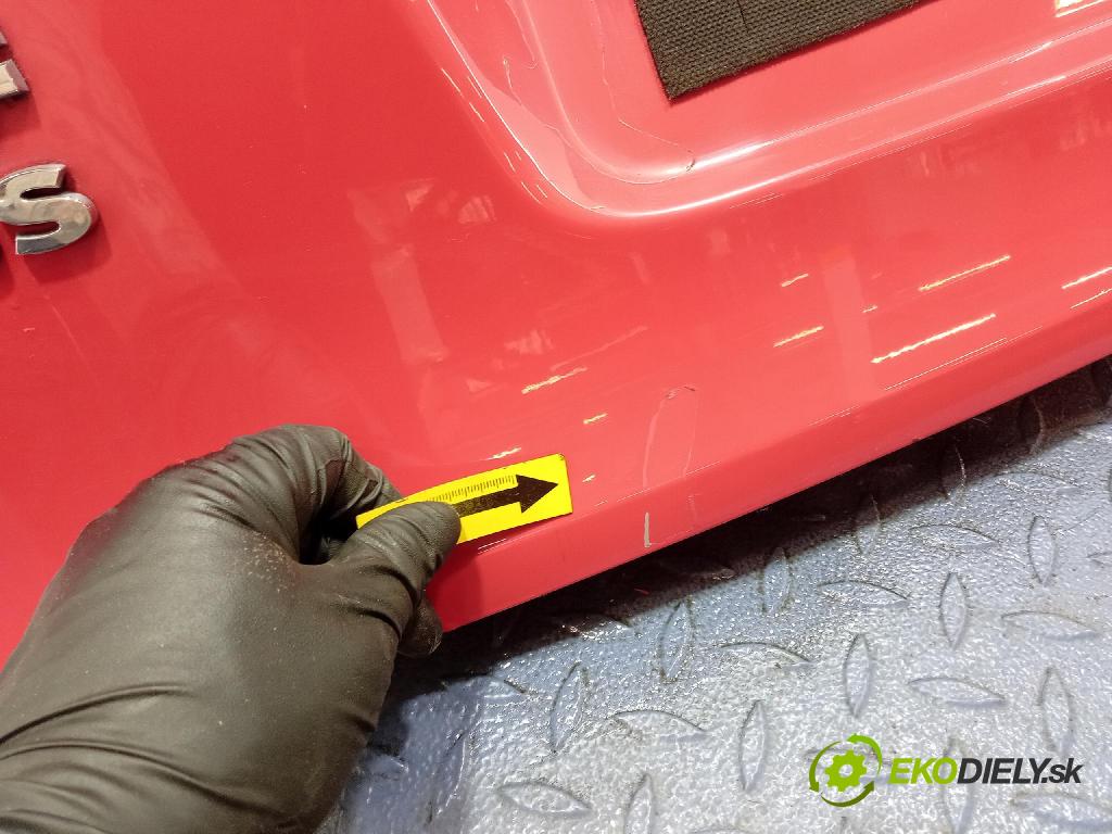 Vw Golf 2006 zadna dveře kufra: kufra: