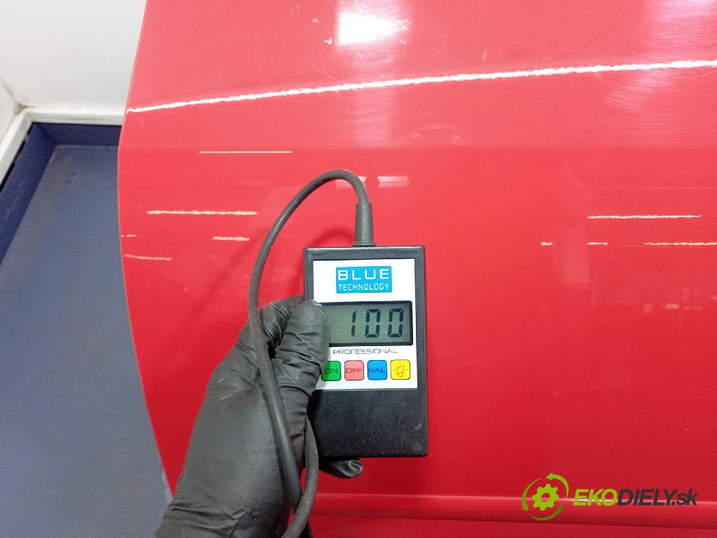 Vw Golf 2006 dvere Predné Vľavo: