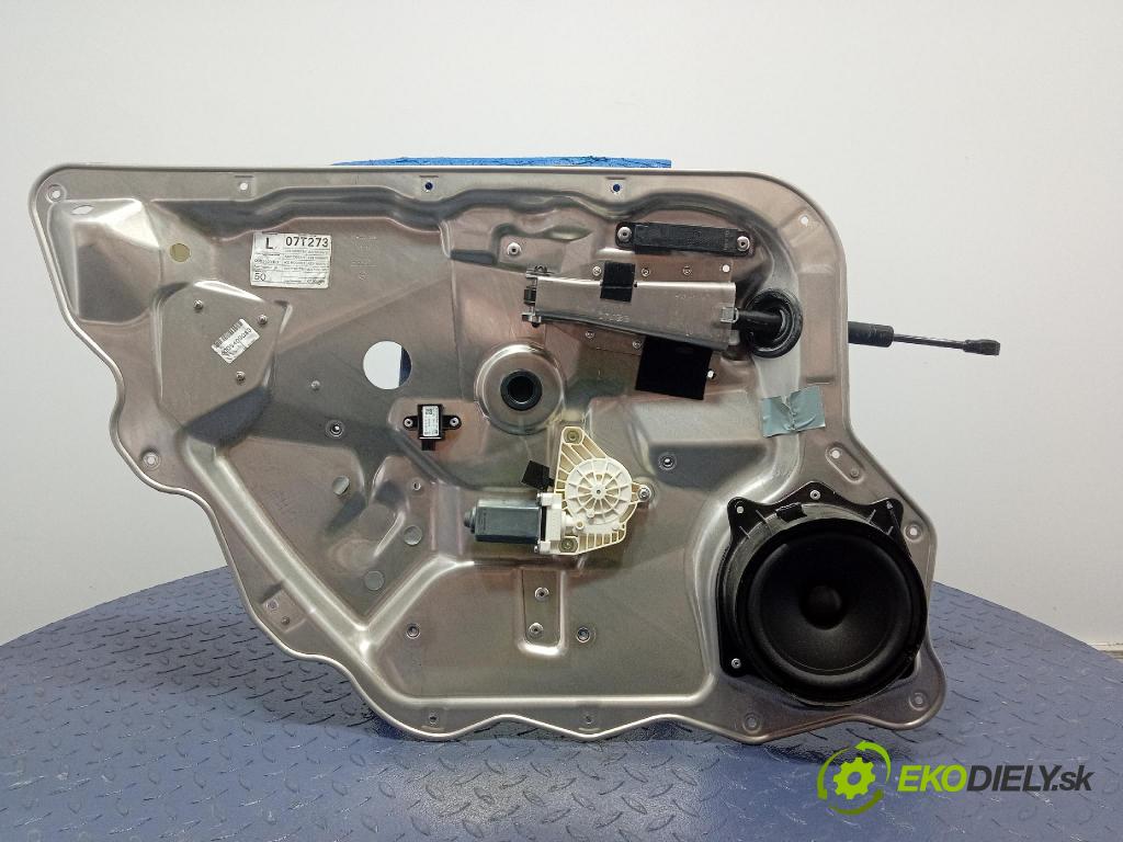 Mercedes S-klasa 2011 mechanismus stahování Sklenka: Zad: Levý: A2217600734