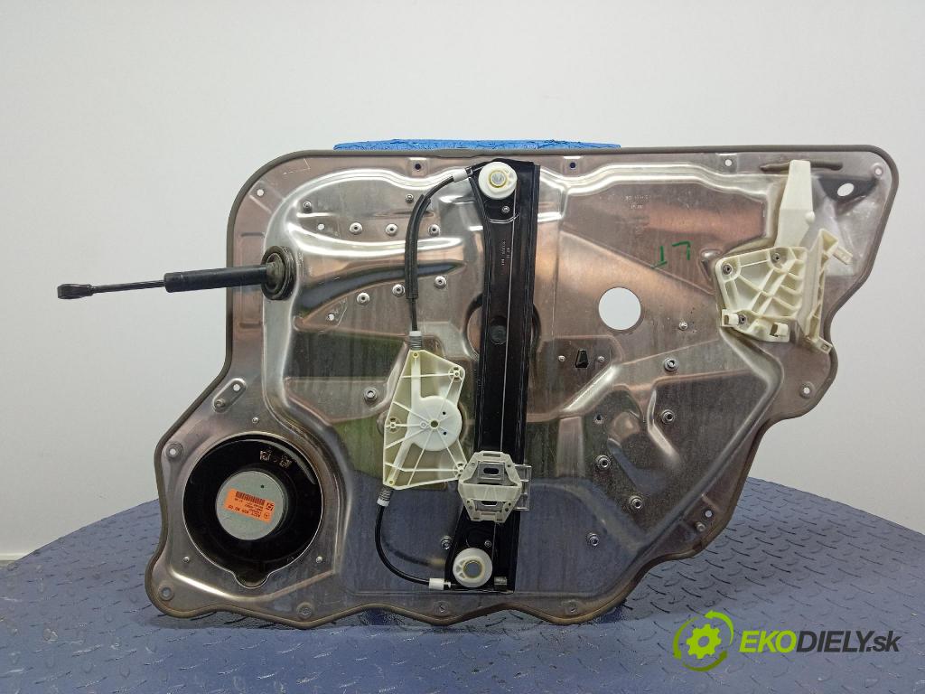 Mercedes S-klasa 2011 mechanismus stahování Sklenka: Zad: Levý: A2217600734