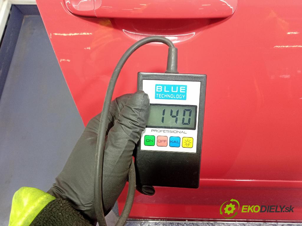 Vw Golf 2006 dvere Predné pravé