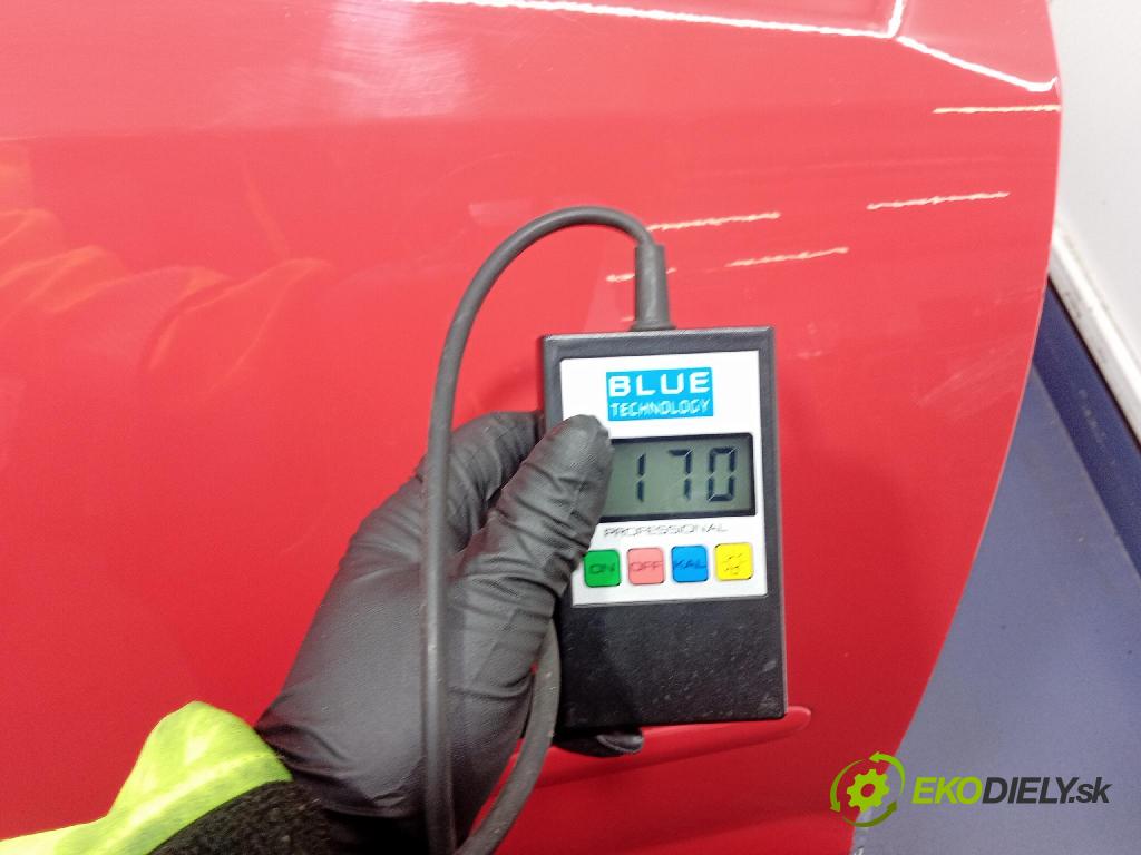 Vw Golf 2006 dvere Predné pravé