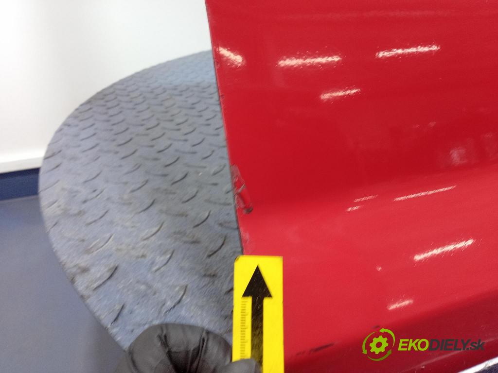 Vw Golf 2006 dvere Predné pravé