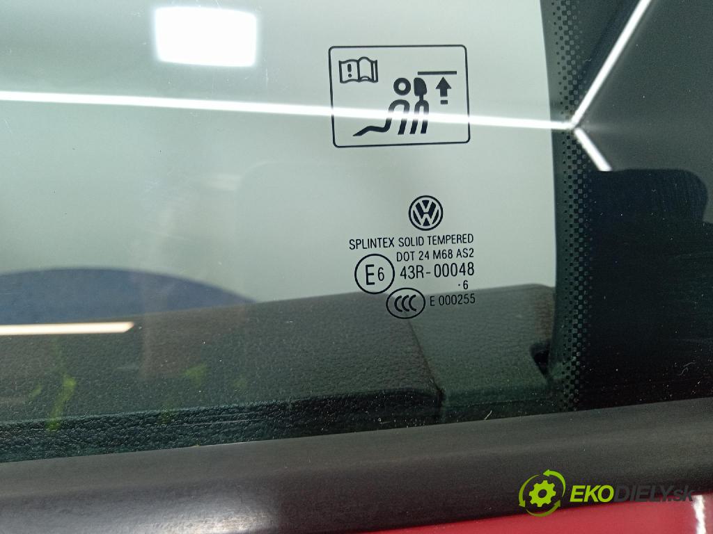 Vw Golf 2006 dvere zad Vľavo: