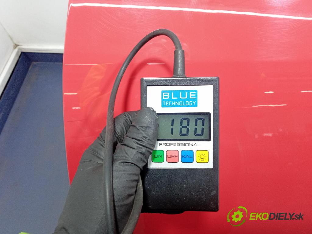 Vw Golf 2006 dvere zad Vľavo: