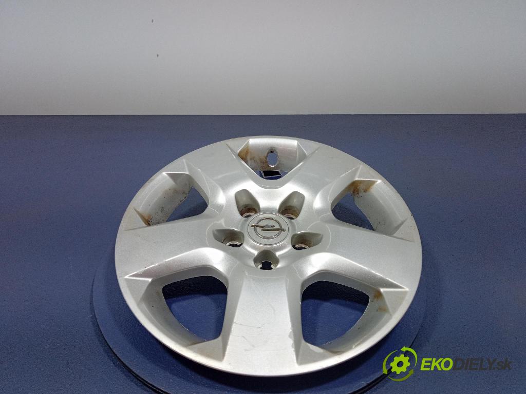 Opel Zafira 2006 puklica kola: 13198634