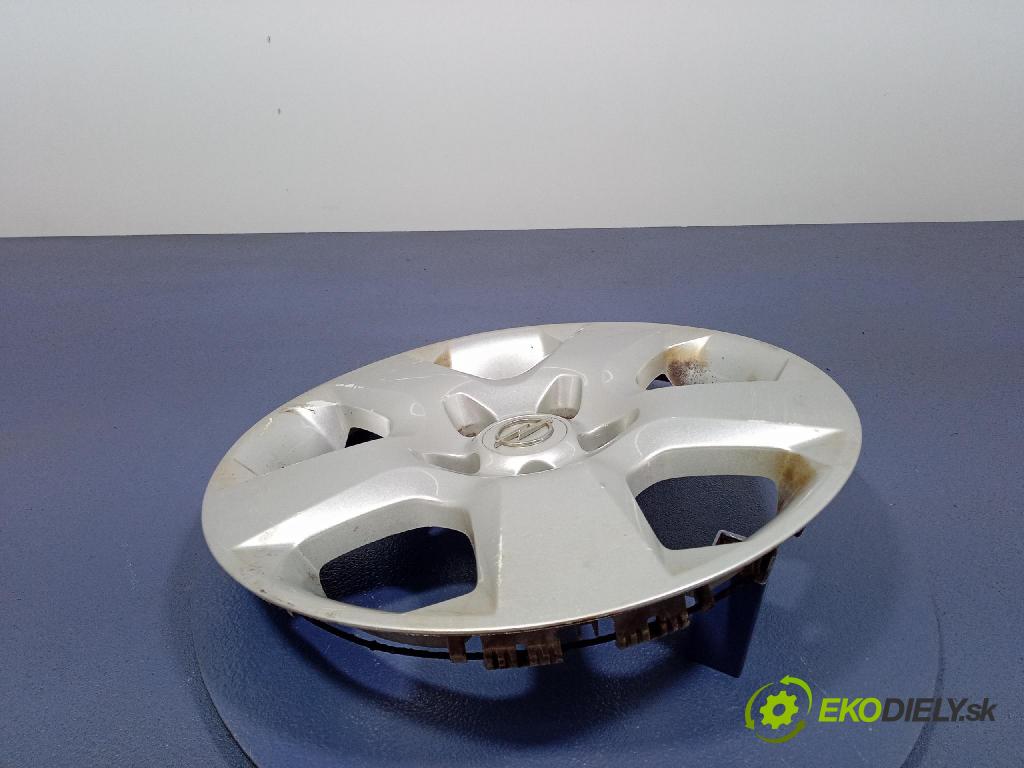 Opel Zafira 2006 puklica kola: 13198634