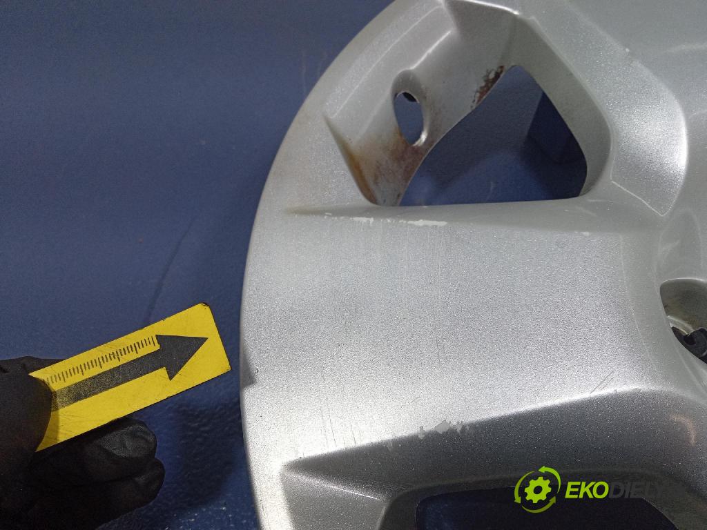 Opel Zafira 2006 puklica kola: 13198634