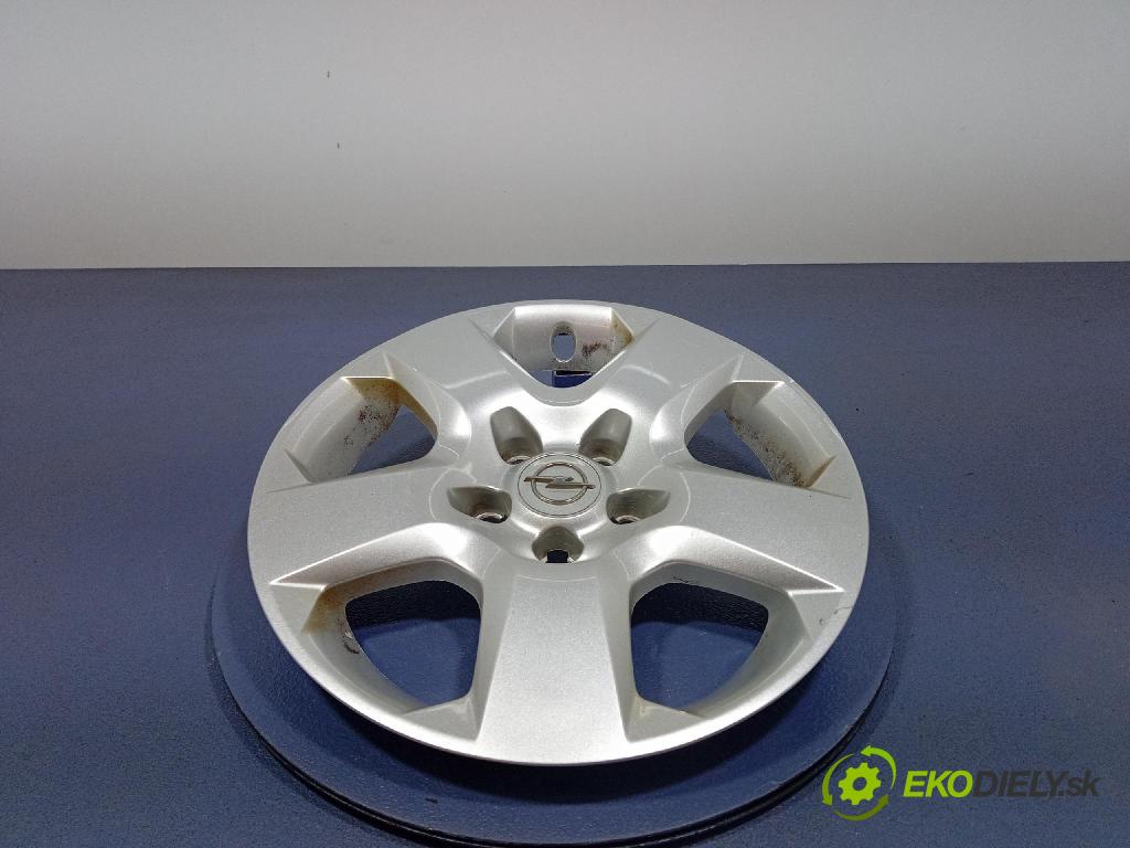 Opel Zafira 2006 puklica kola: 13198634