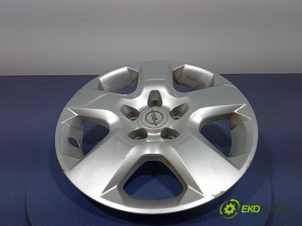 Opel Zafira 2006 puklica kola: 13198634