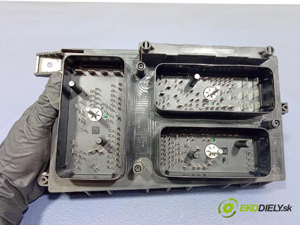 Opel Zafira 2006 řídící jednotka Motor: 12992406