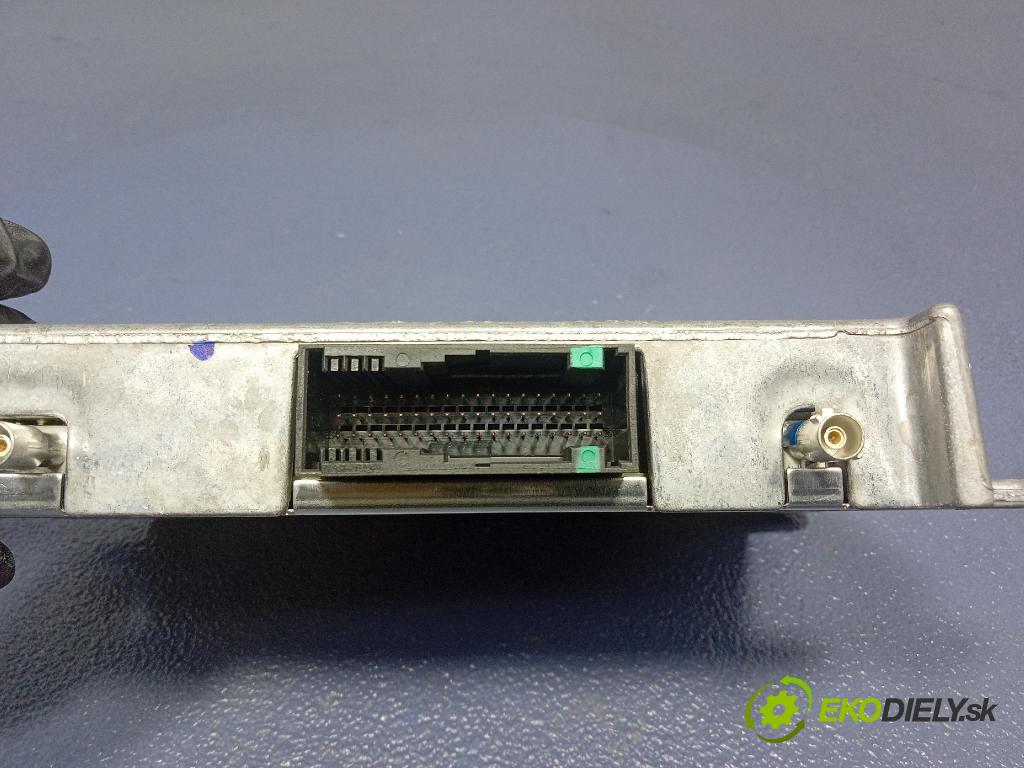 Mercedes S-klasa 2011 riadiaca jednotka A2048202085