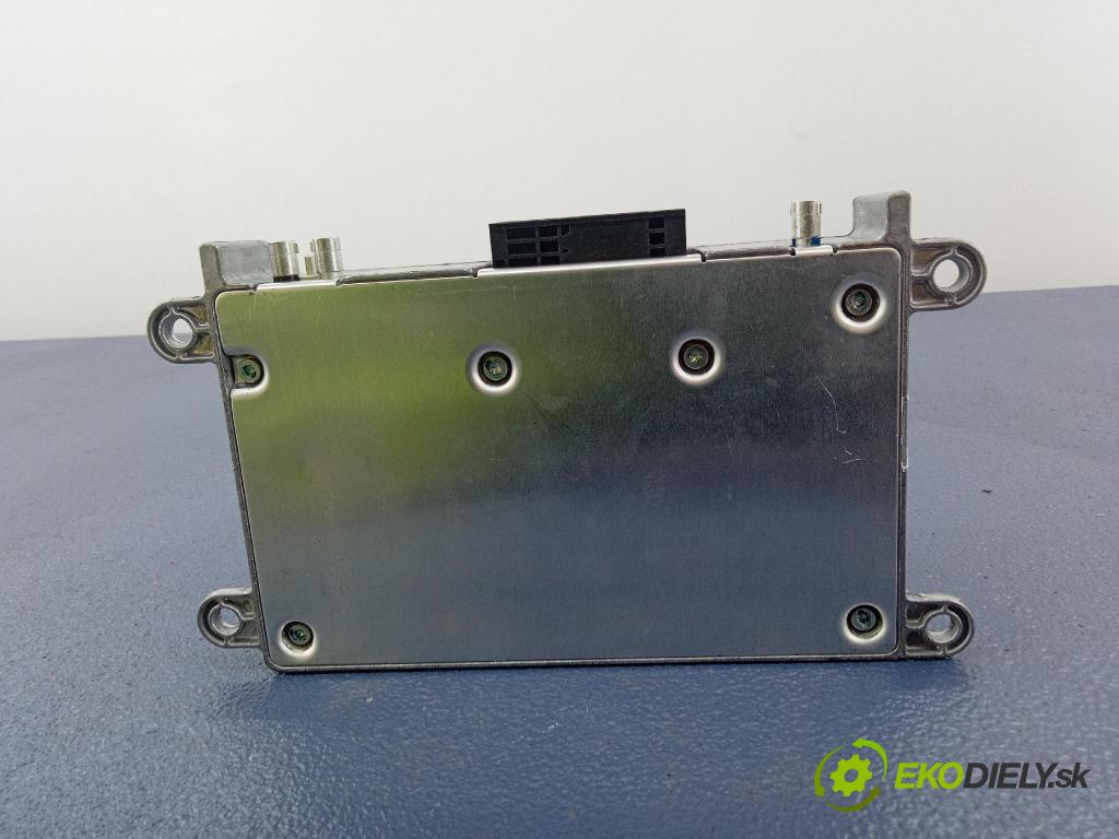 Mercedes S-klasa 2011 riadiaca jednotka A2048202085