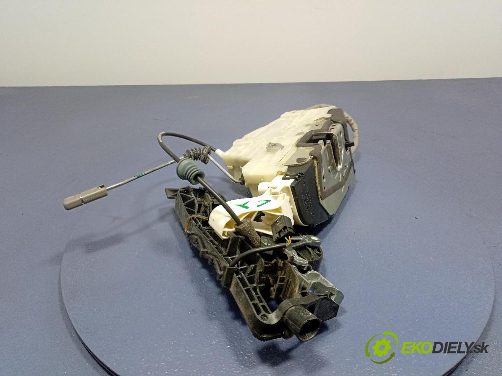 Mercedes S-klasa 2011 zámek dveře Zad: Levý: 450711631L