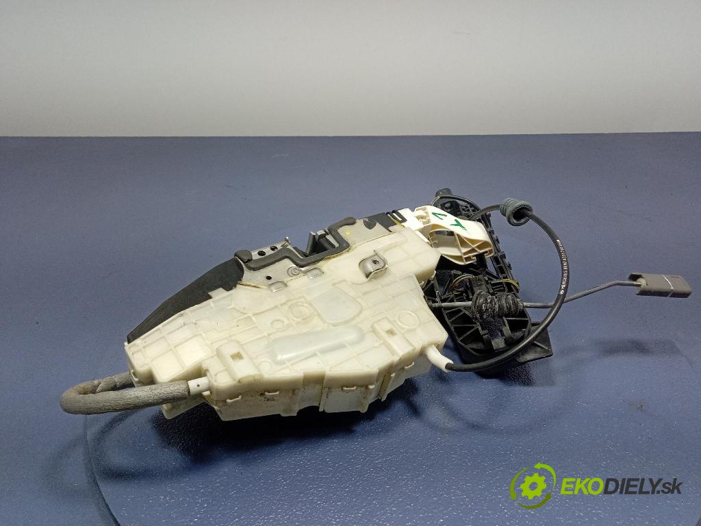 Mercedes S-klasa 2011 zámek dveře Zad: Levý: 450711631L