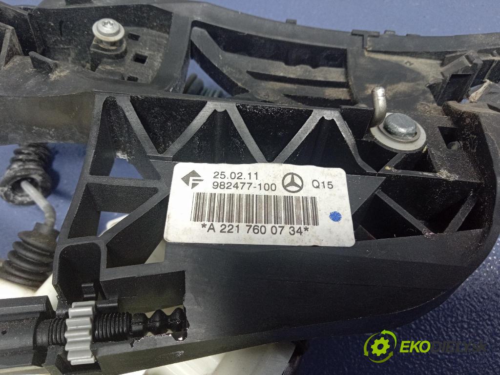 Mercedes S-klasa 2011 zámek dveře Zad: Levý: 450711631L