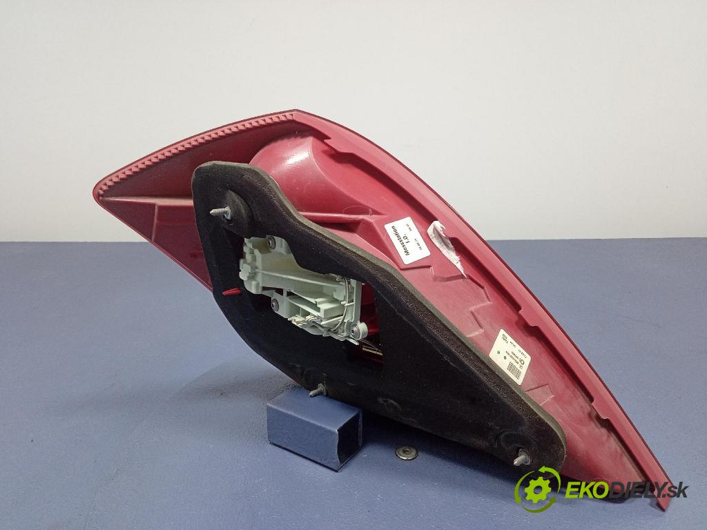 Mercedes S-klasa 2011 svetlo / reflektor zad Prava: Vonkajsia: A2218201464