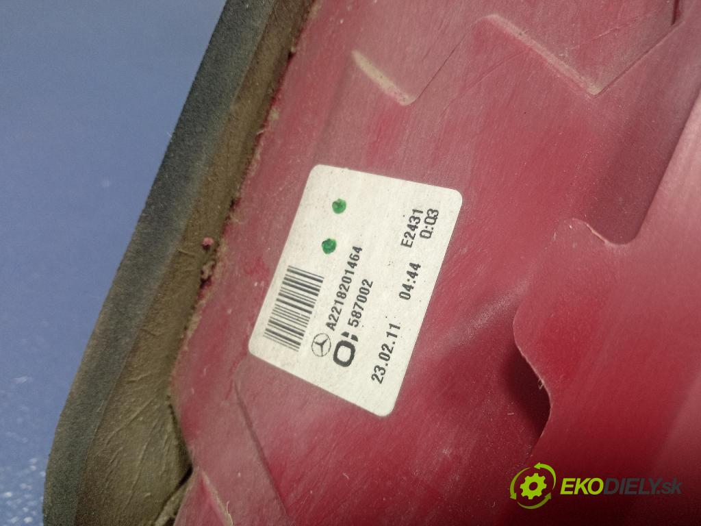 Mercedes S-klasa 2011 svetlo / reflektor zad Prava: Vonkajsia: A2218201464