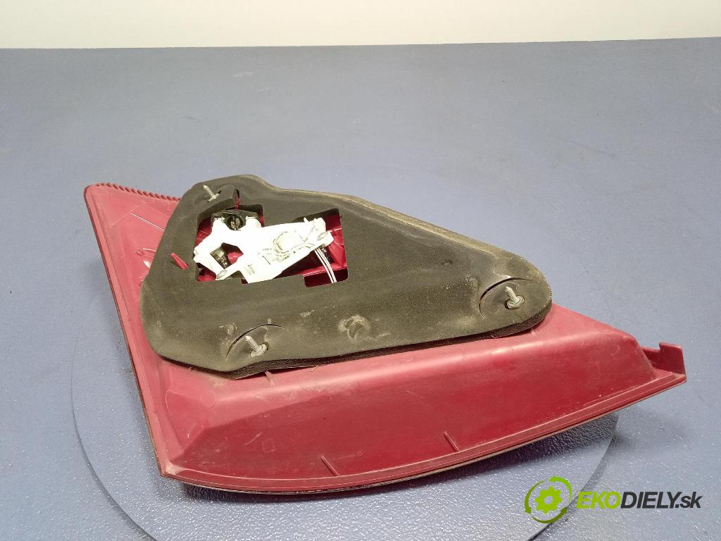 Mercedes S-klasa 2011 svetlo / reflektor zad Prava: Vonkajsia: A2218201464